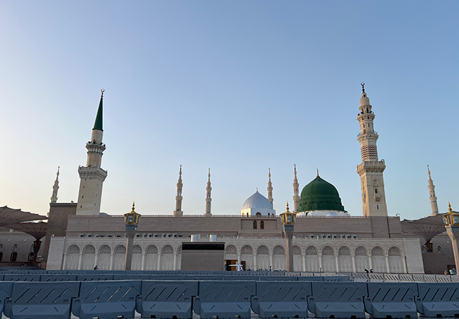 Premium 4-Star Umrah Experience