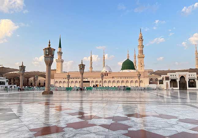 Pocket Friendly Umrah and Sacred Ziyarat Tour